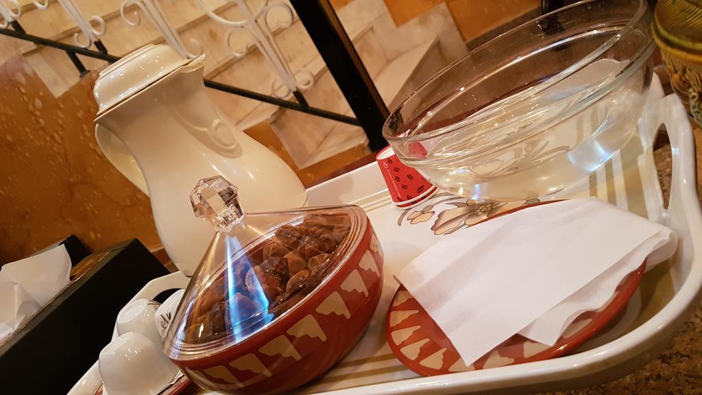 Al Majd Hotel ‘Ibrī 外观 照片