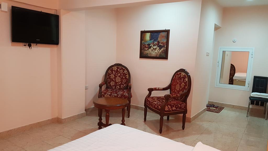 Al Majd Hotel ‘Ibrī 外观 照片