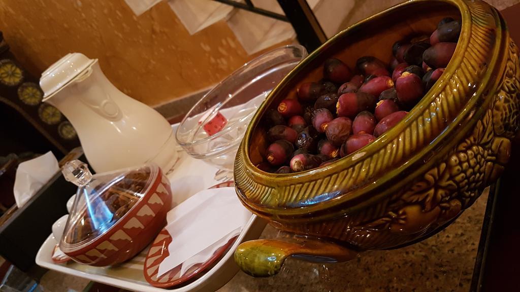 Al Majd Hotel ‘Ibrī 外观 照片